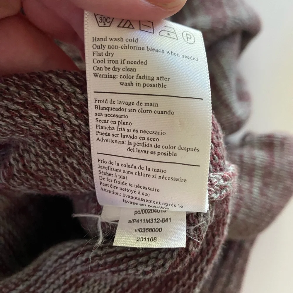 Converse Men's‎ Burgundy Sweater